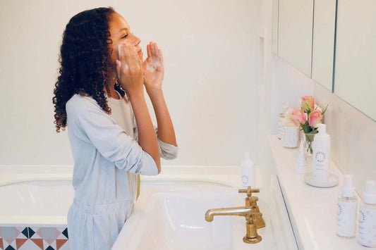 girl using gentle foam wash for tweens